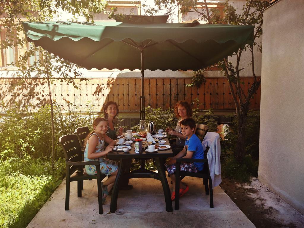 Hotel Elite House Μέστια Εξωτερικό φωτογραφία